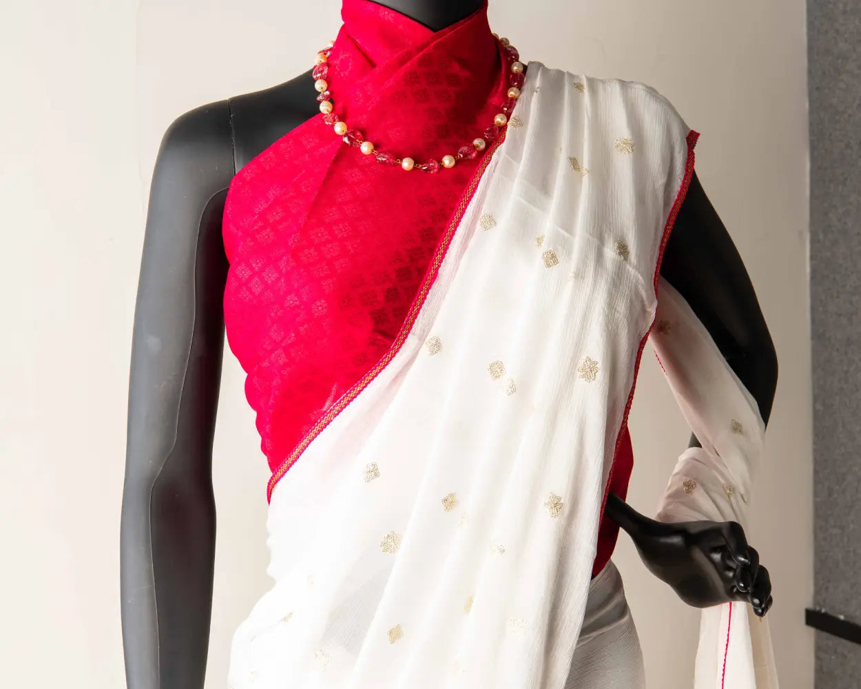 DHANAROOPI